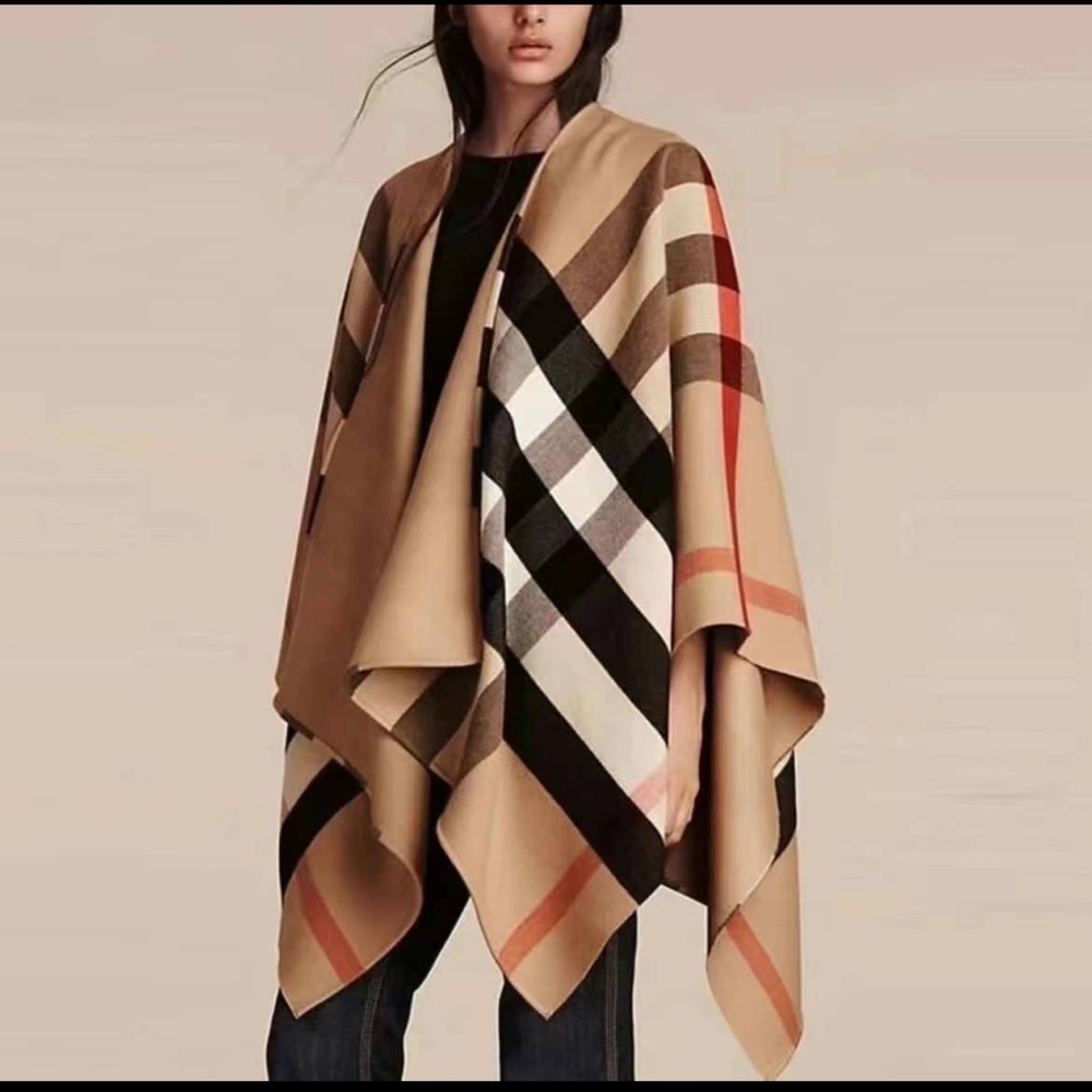 Burberry Reversible Check-To-Solid Wool Cape, Camel